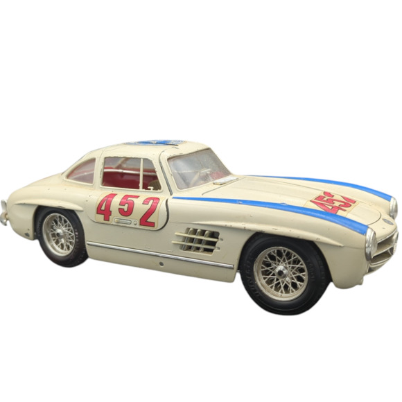 Bburago‎ White 1954 Mercedes 300 SL Model Car Decal Decorated 1/18 Size - Picture 1 of 13